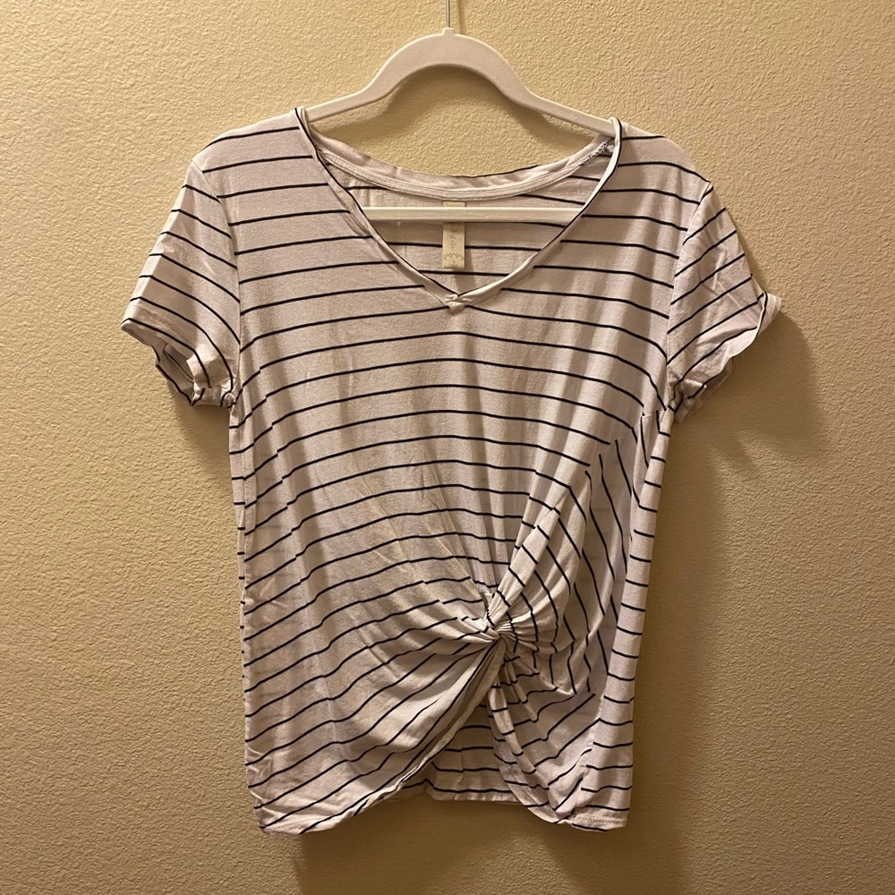 Altar’d State front tie top